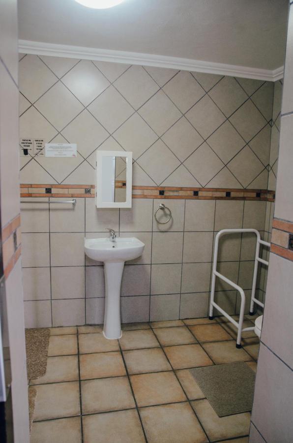 Towers Lodge Boksburg Exterior photo